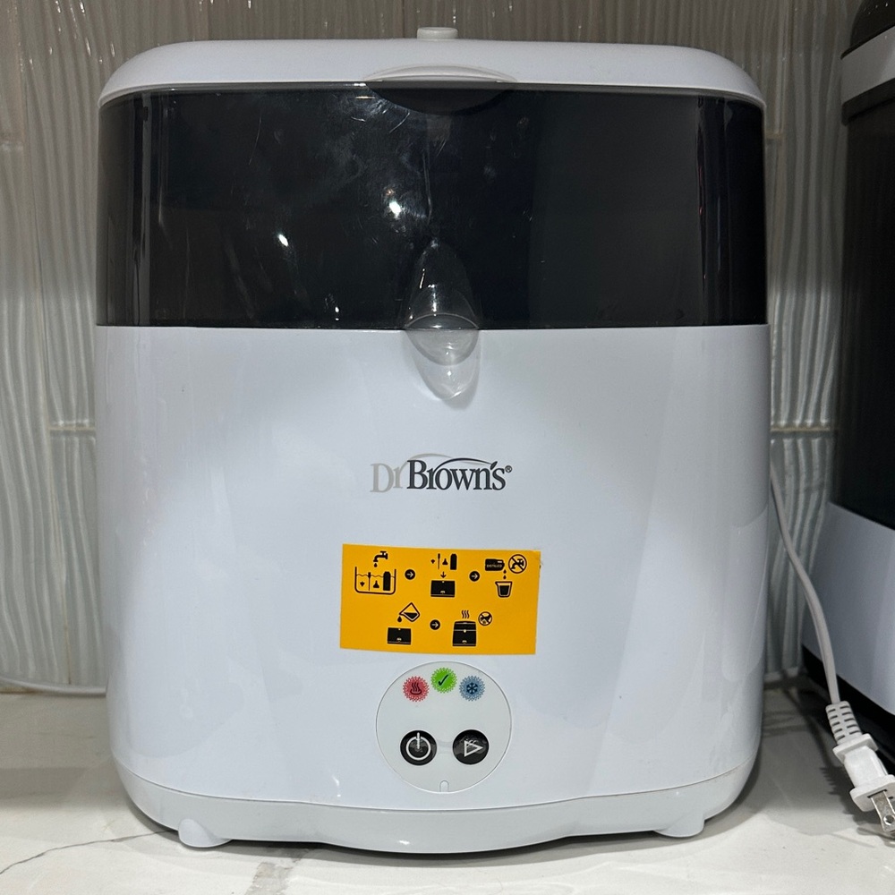 Deluxe Baby Bottle Sterilizer